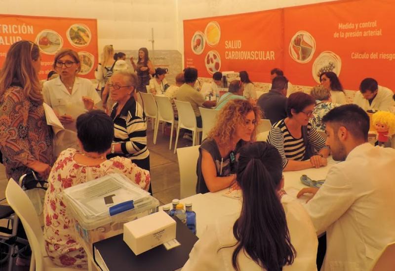 Carpa de servicios profesionales en Alicante