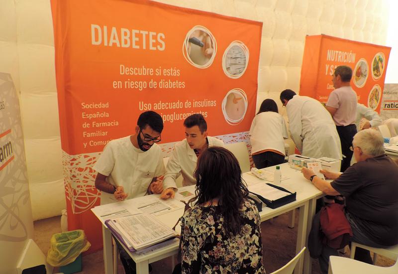Polo de diabetes en la carpa SEFAC de Albacete