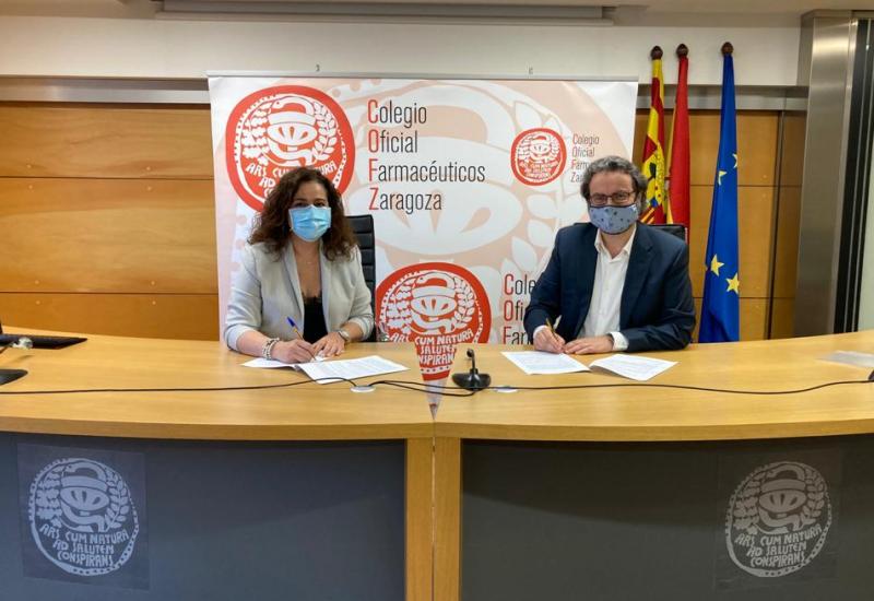 El Consejo de COF de Aragón y SEFAC ARN firman un convenio para colaborar en la formación de los farmacéuticos aragoneses en cesación tabáquica