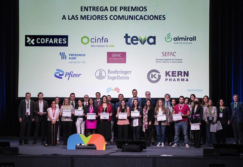 X Congreso SEFAC. Premios a las mejores comunicaciones (foto de familia)