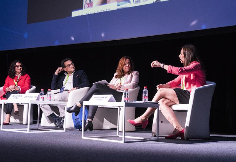 X Congreso SEFAC. Mesa redonda: modelo de colaboración farmacéutico comunitario-farmacéutico de atencion primaria-farmacéutico hospitalario