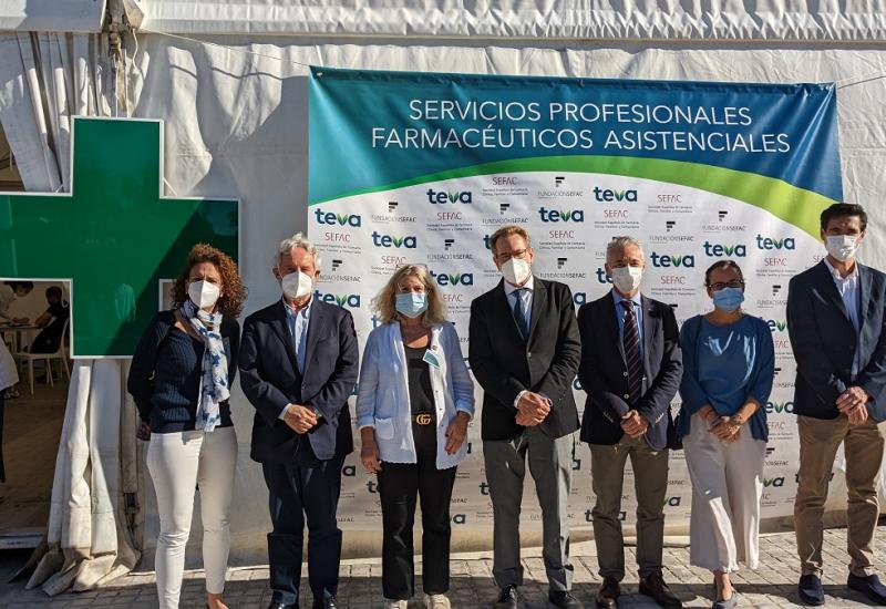 La carpa ‘El farmacéutico que necesitas’ muestra en Valencia el valor de los servicios que pueden ofrecer los farmacéuticos comunitarios para mejorar el uso de los medicamentos y la salud de la población