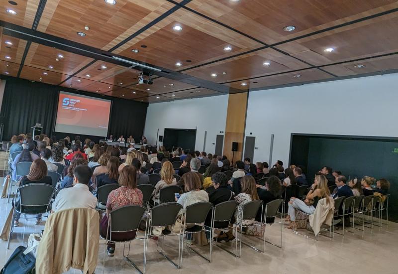 La dispensación excepcional de medicamentos en farmacia comunitaria podría ayudar a reducir los riesgos de adherencia asociados a los problemas de acceso a los tratamientos 