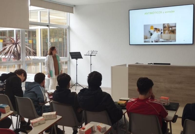 Casi 9.000 adolescentes mejoran su conocimiento en el uso correcto de los medicamentos gracias a la iniciativa ConóceMe